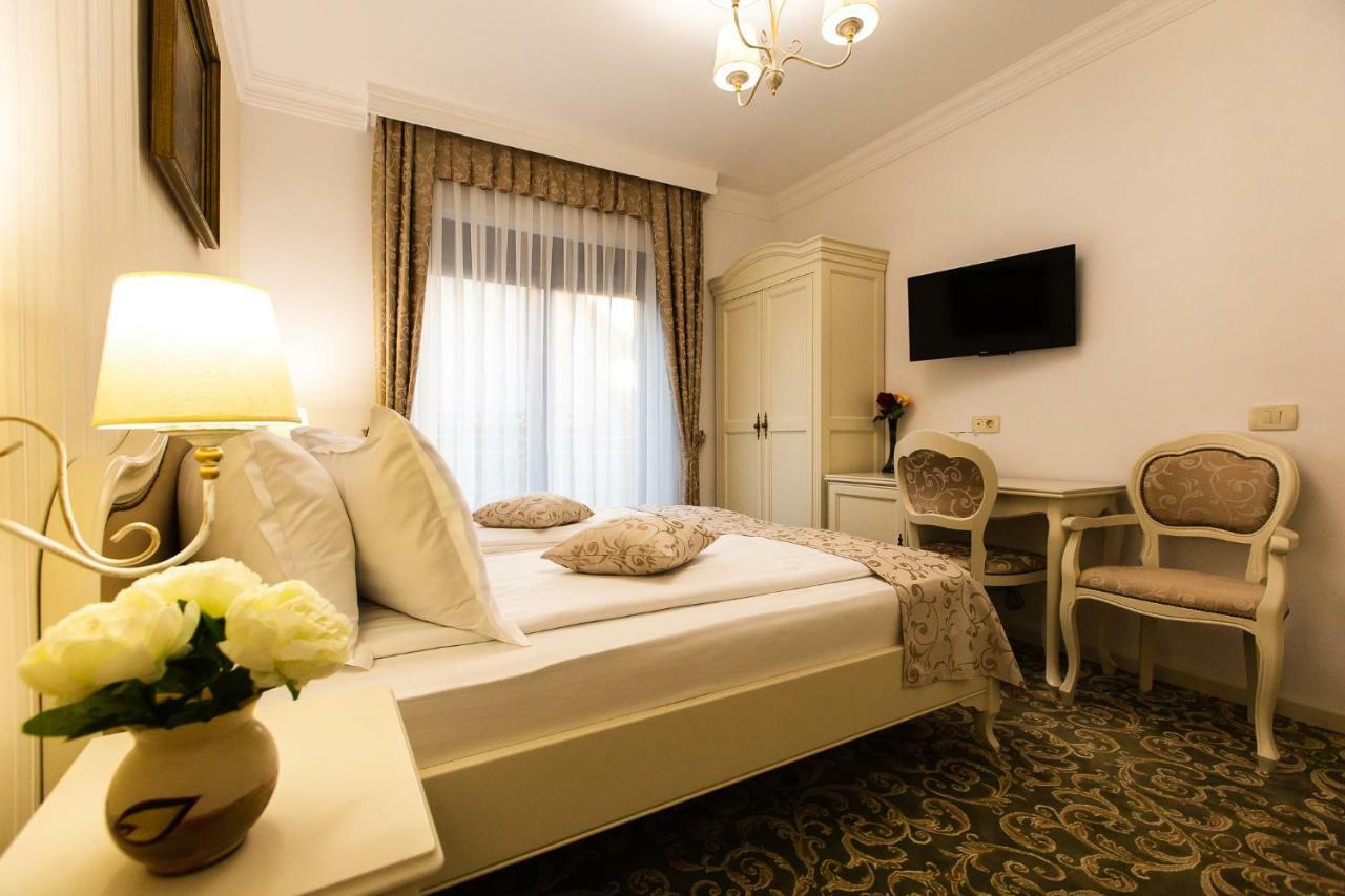 Hotel Ave, Alba! Alba Iulia Zewnętrze zdjęcie