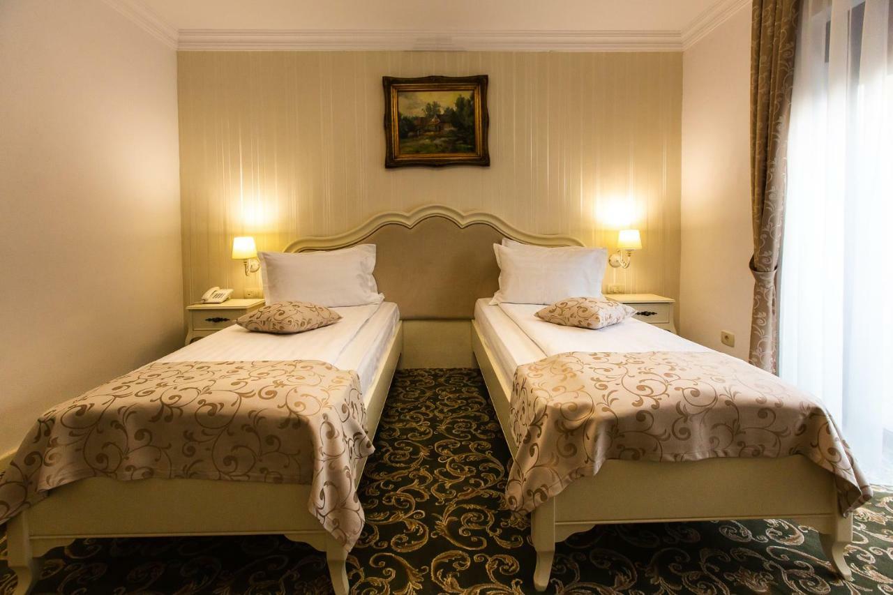 Hotel Ave, Alba! Alba Iulia Zewnętrze zdjęcie