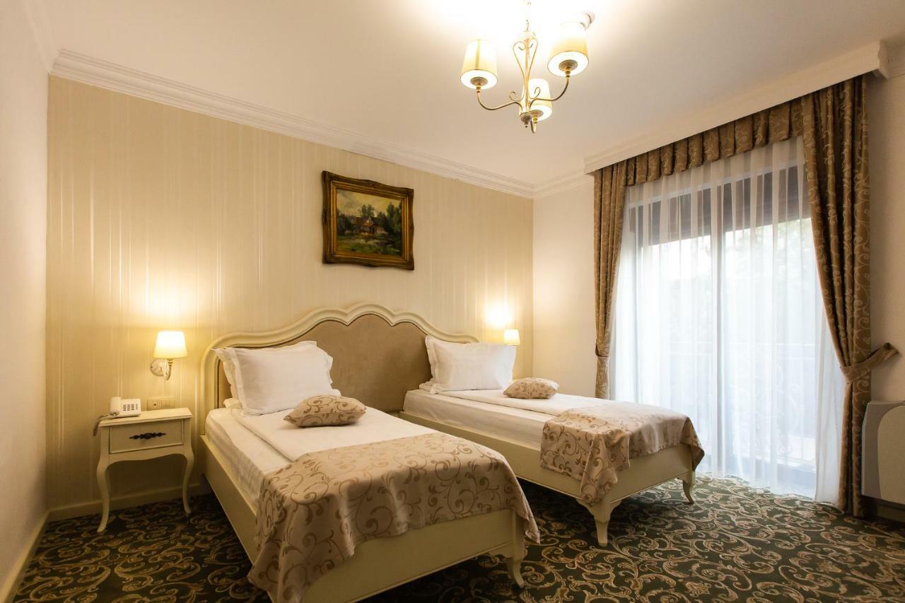 Hotel Ave, Alba! Alba Iulia Zewnętrze zdjęcie